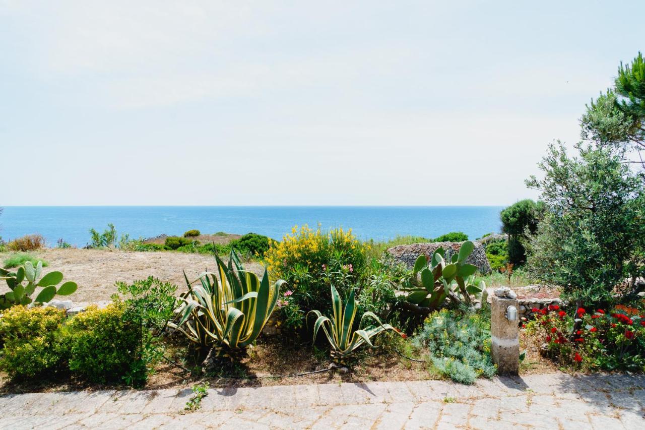 Villa Tina Ai Piedi Del Faro Di Leuca Santa Maria di Leuca Exterior photo