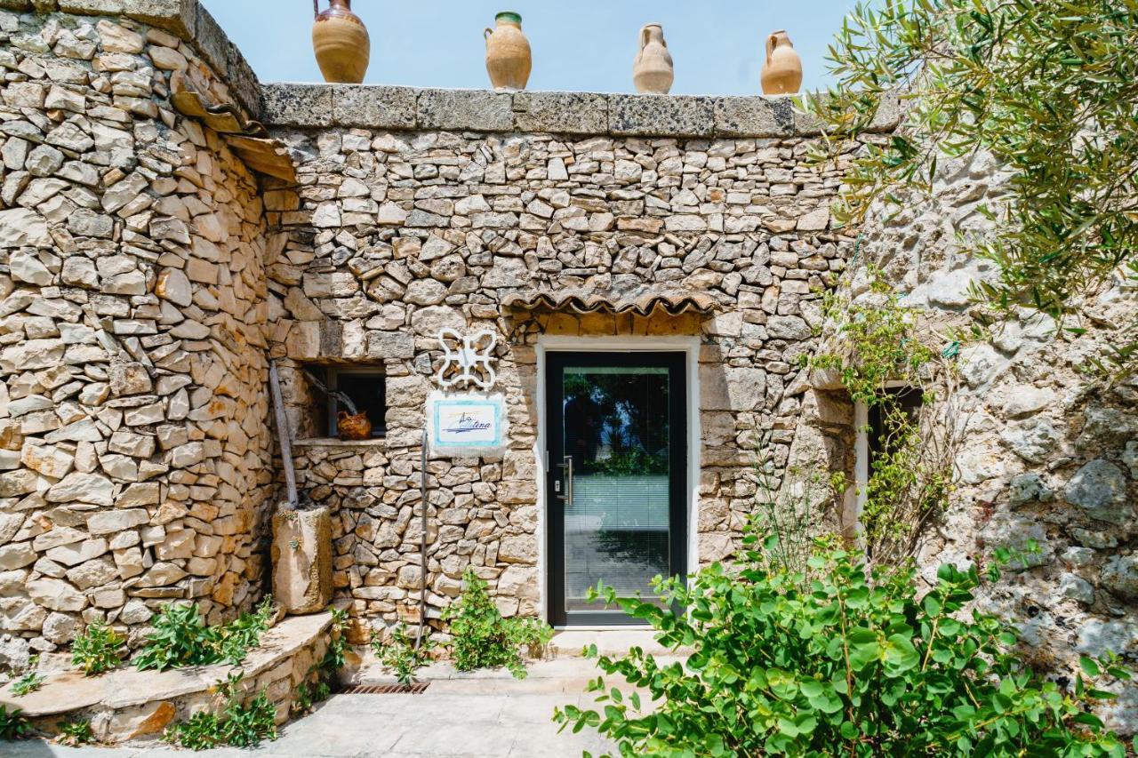 Villa Tina Ai Piedi Del Faro Di Leuca Santa Maria di Leuca Exterior photo