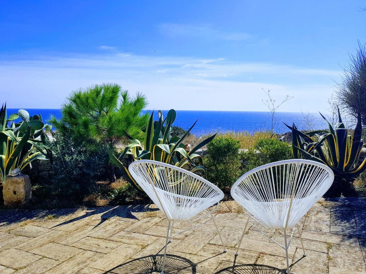 Villa Tina Ai Piedi Del Faro Di Leuca Santa Maria di Leuca Exterior photo